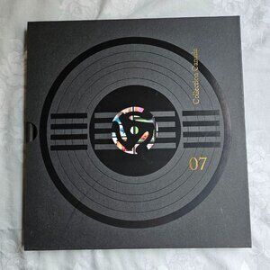 2007 -‎ The Collection of Canada's Stamps Book - Without Stamps